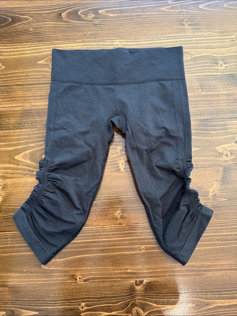 Lululemon Cropped In the Flow Leggings